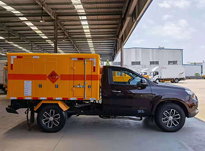 肥城爆破器材运输车